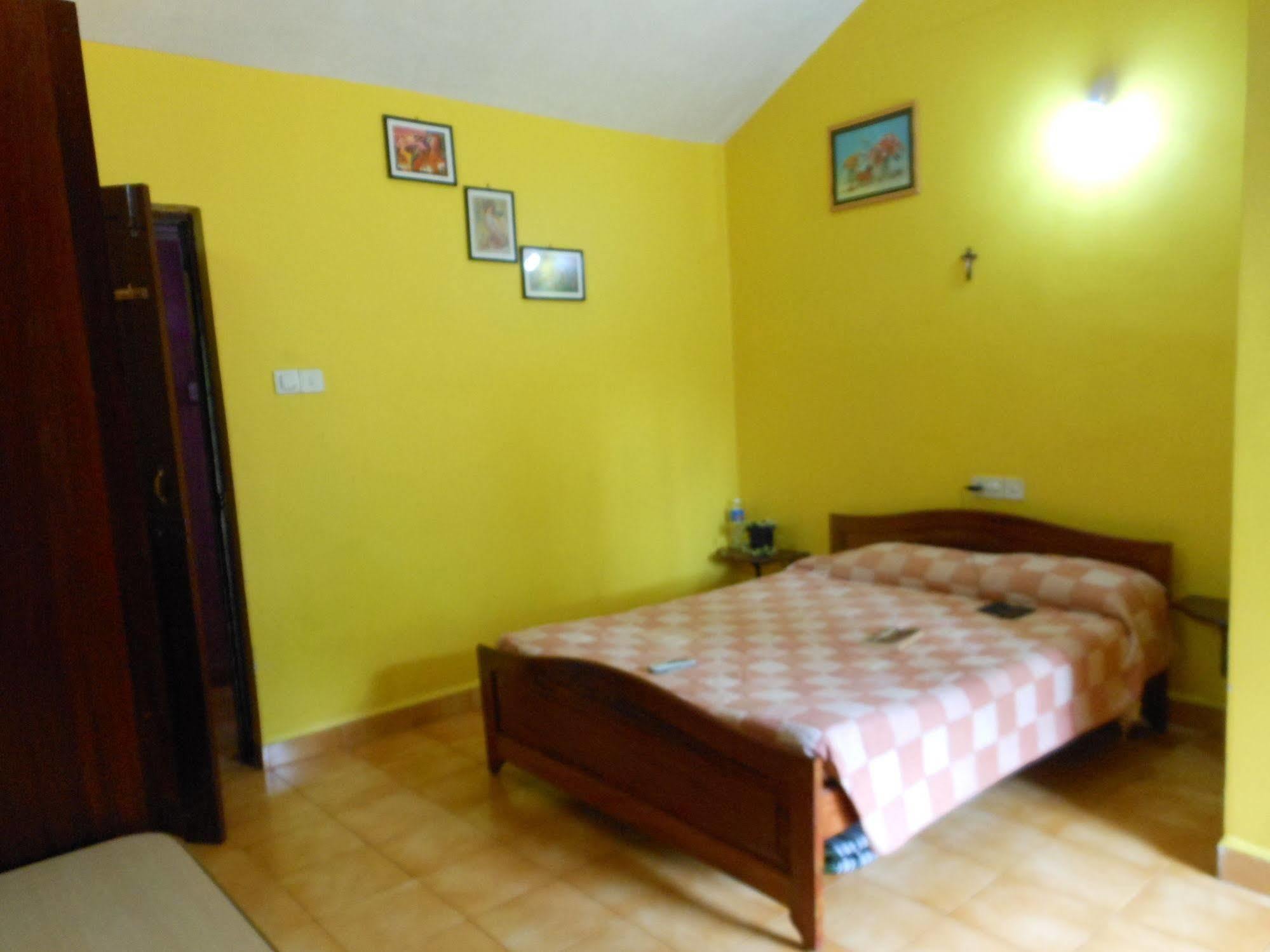 Jes Guest House Majorda Exterior foto